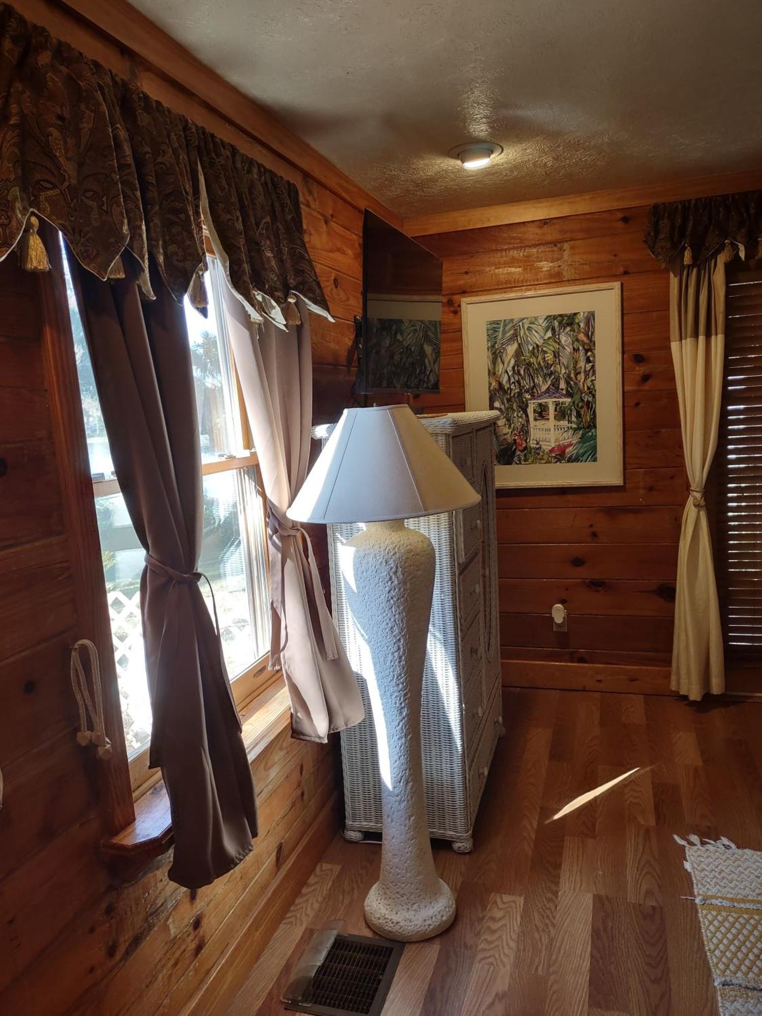Cabin On The Lake Lake Helen Chambre photo